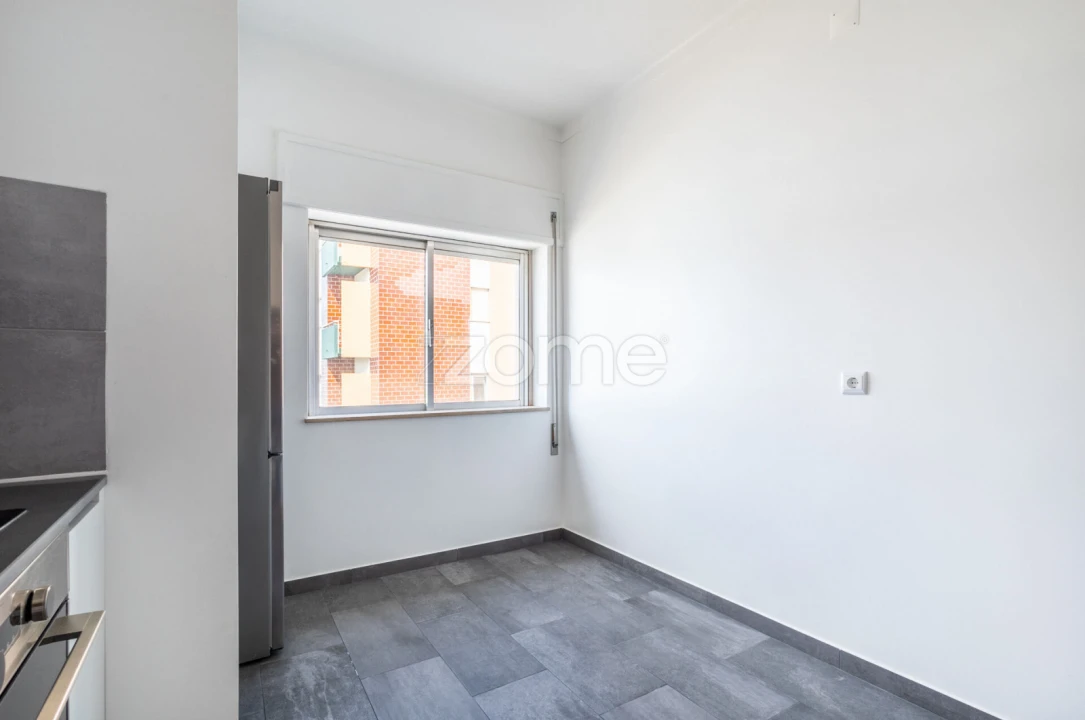 Apartamento T2 para Venda em Leiria, Pousos, Barreira e Cortes Foto 16