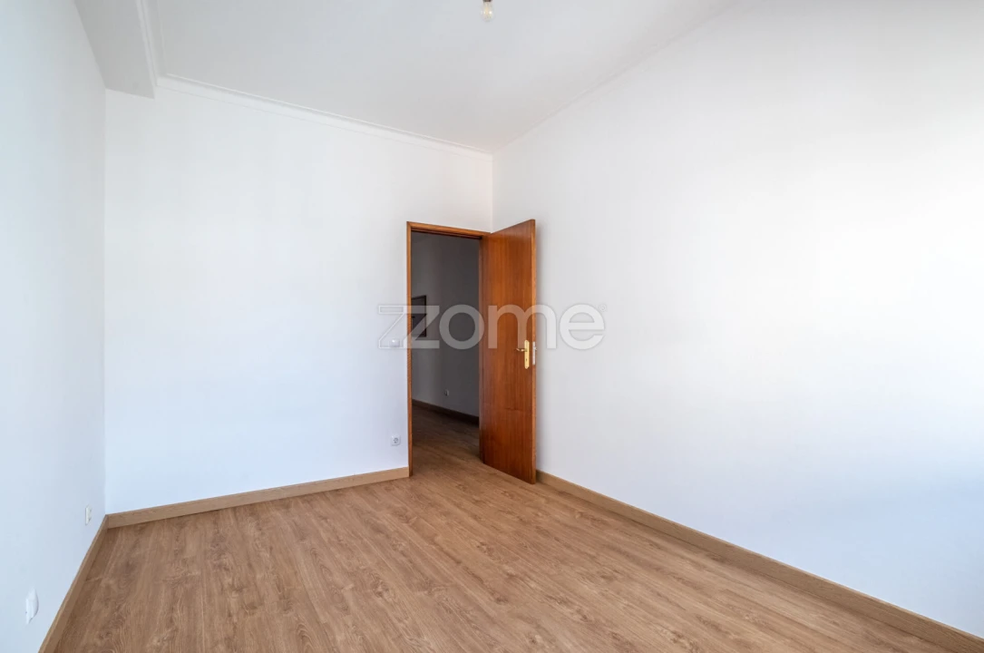 Apartamento T2 para Venda em Leiria, Pousos, Barreira e Cortes Foto 28