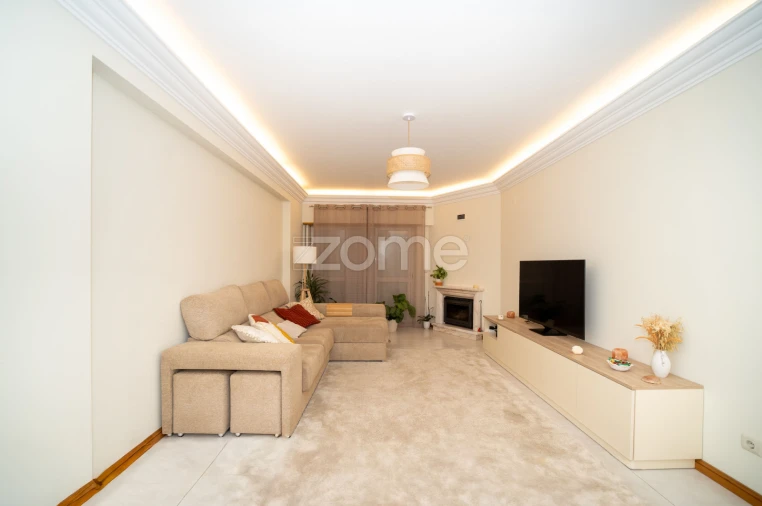 Apartamento T2 para Venda em Cacém e São Marcos Foto 11