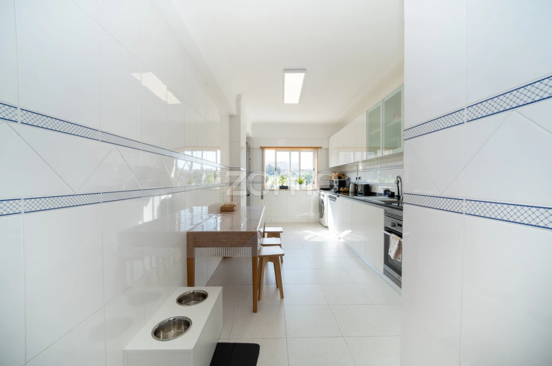 Apartamento T2 para Venda em Cacém e São Marcos Foto 13