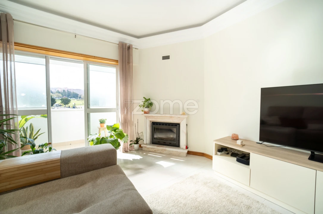 Apartamento T2 para Venda em Cacém e São Marcos Foto 5