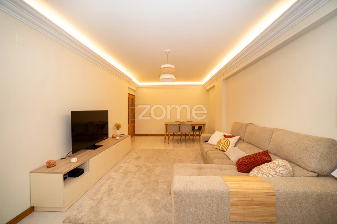 Apartamento T2 para Venda em Cacém e São Marcos Foto 10