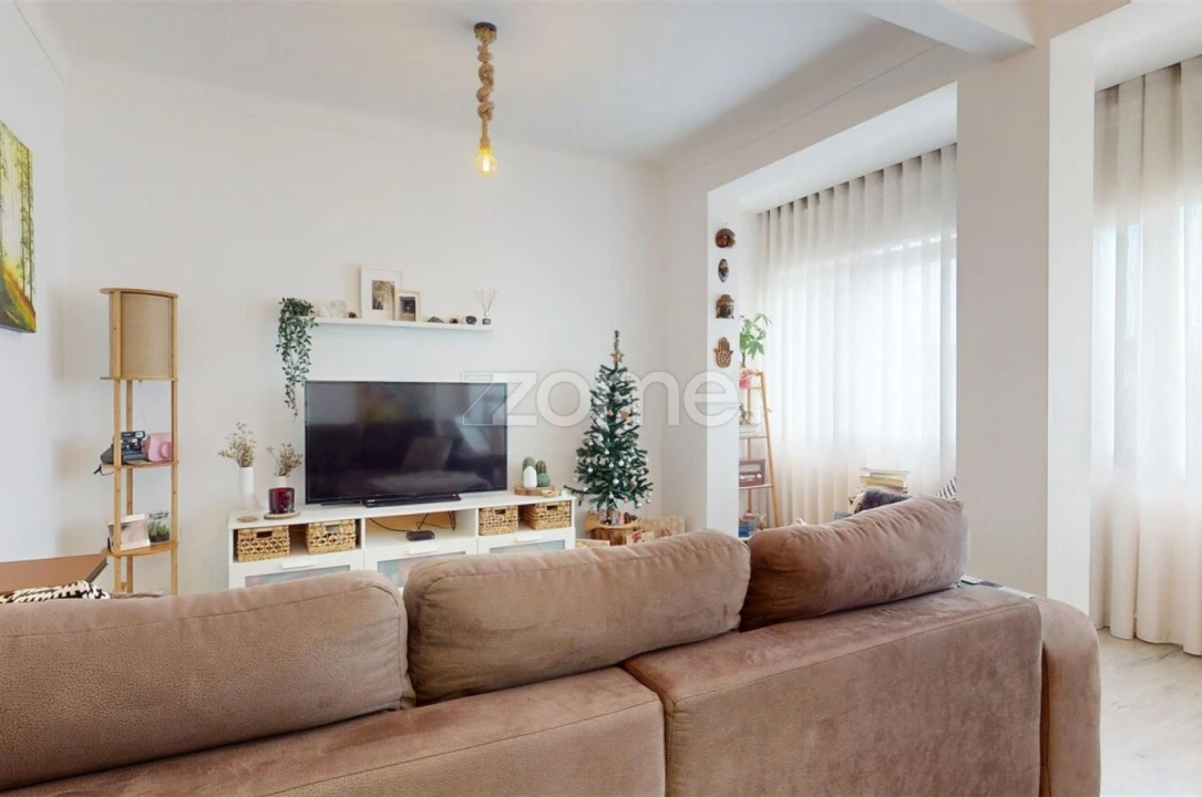 Apartamento T2 para Arrendamento em Almada, Cova da Piedade, Pragal e Cacilhas Foto 2