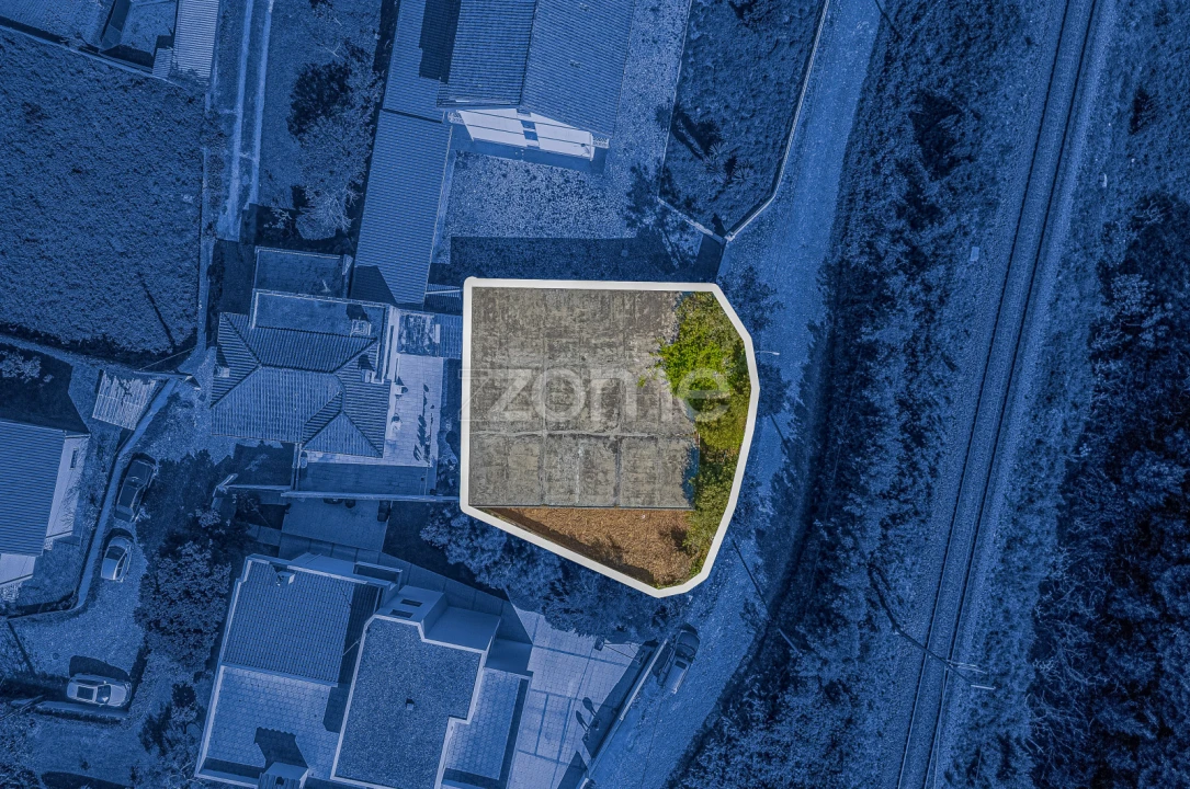 Terreno Comércio / Armazém para Venda em Carreço Foto 15