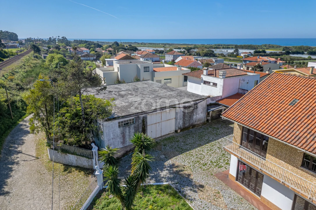 Terreno Comércio / Armazém para Venda em Carreço Foto 5