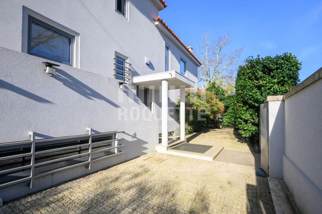 Moradia T3 para Venda em Lordelo do Ouro e Massarelos Foto 3