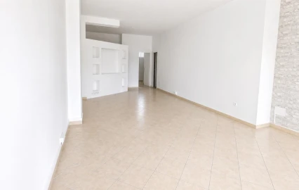 Loja para Arrendamento em Vagos e Santo António