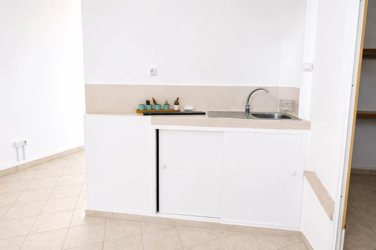 Loja para Arrendamento em Vagos e Santo António Foto 4