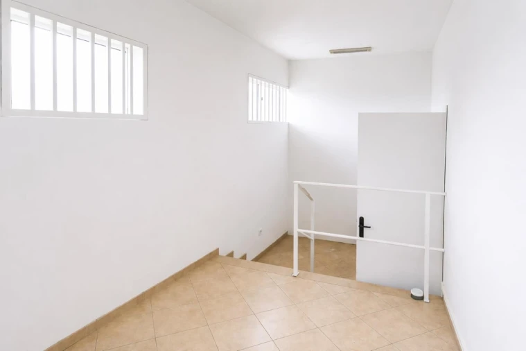 Loja para Arrendamento em Vagos e Santo António Foto 6