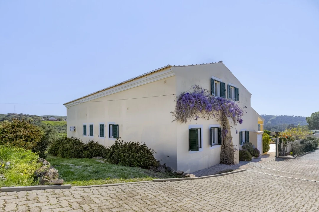 Moradia T4 para Venda em Bensafrim e Barão de São João Foto 5