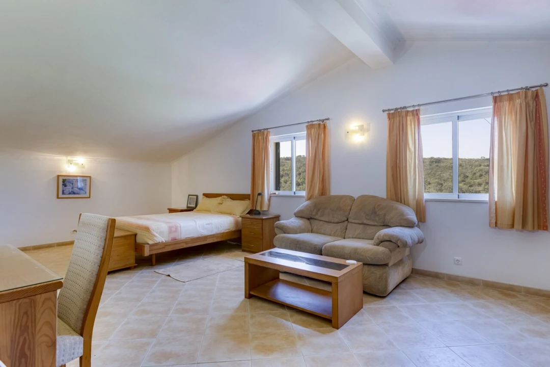 Moradia T4 para Venda em Bensafrim e Barão de São João Foto 23