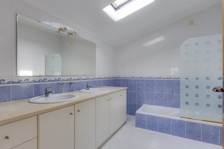 Moradia T4 para Venda em Bensafrim e Barão de São João Foto 22