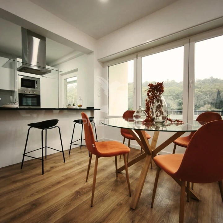 Apartamento T3 para Venda em Benfica Foto 3