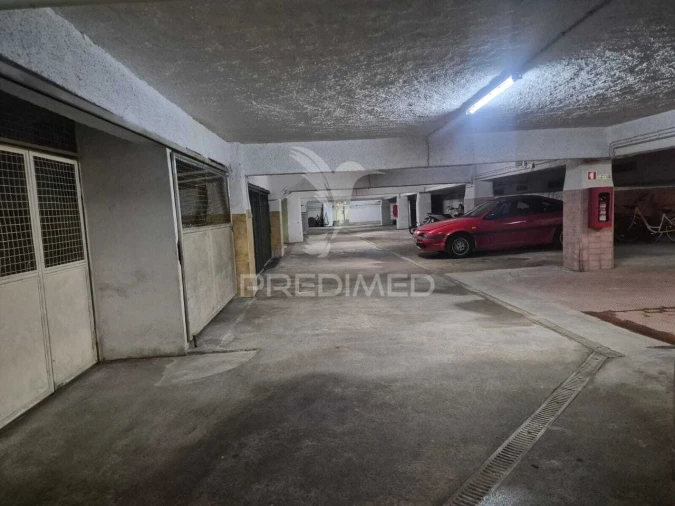 Apartamento T3 para Venda em Costa da Caparica Foto 36