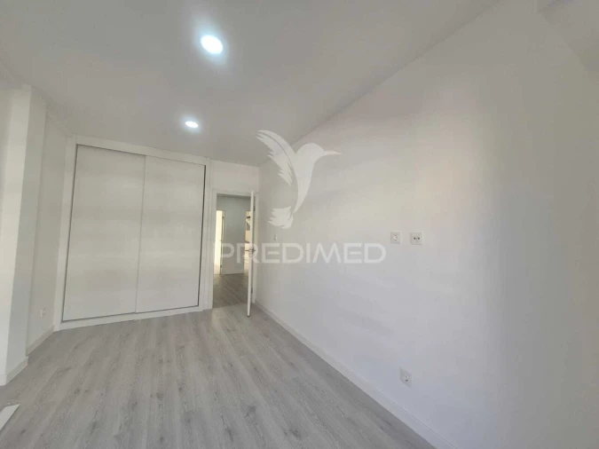 Apartamento T3 para Venda em Costa da Caparica Foto 22