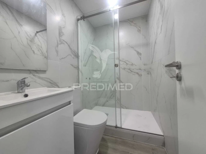 Apartamento T3 para Venda em Costa da Caparica Foto 24