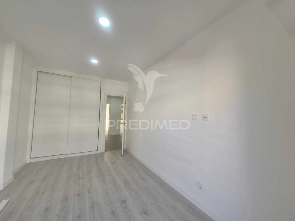 Apartamento T3 para Venda em Costa da Caparica Foto 22