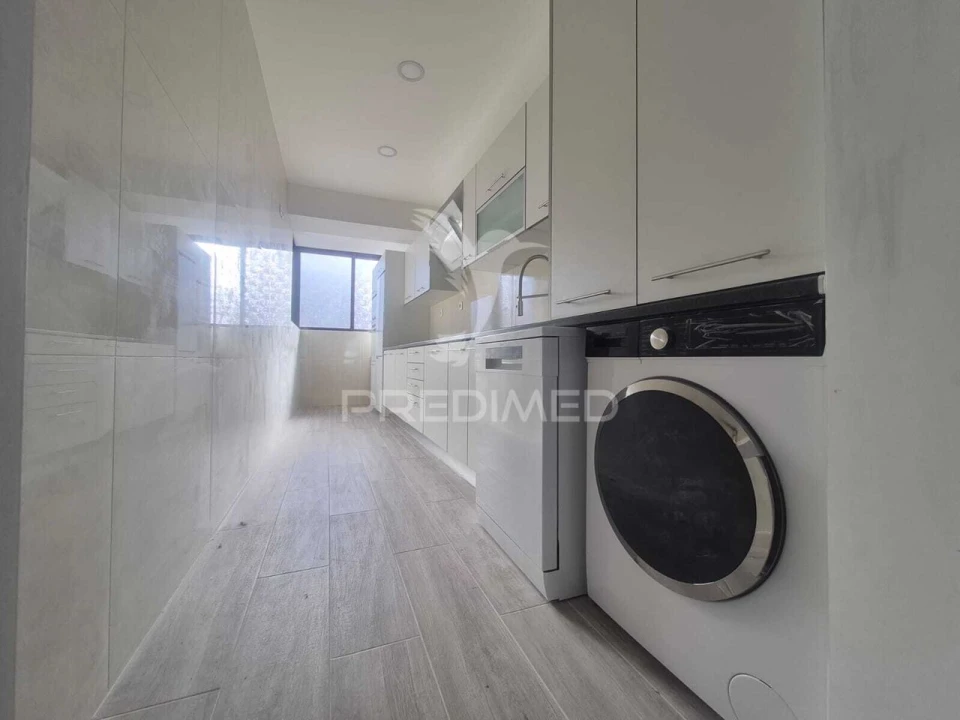 Apartamento T3 para Venda em Costa da Caparica Foto 21