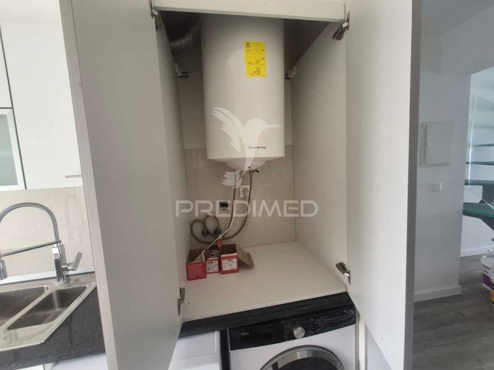 Apartamento T3 para Venda em Costa da Caparica Foto 23