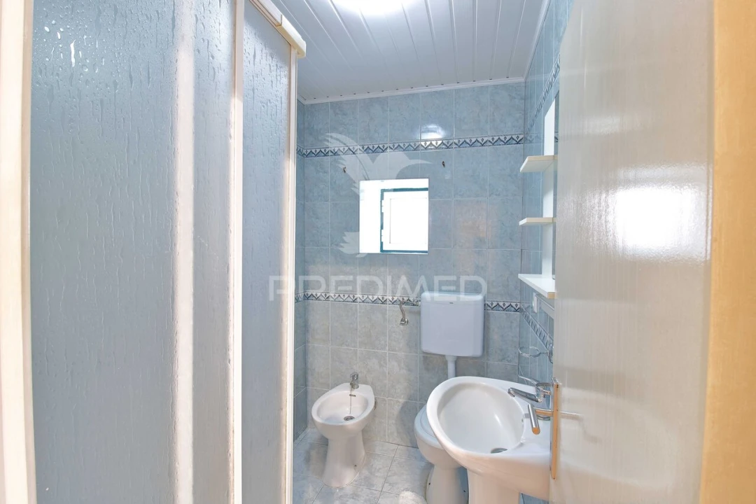 Moradia T2 para Venda em Cinco Ribeiras Foto 7