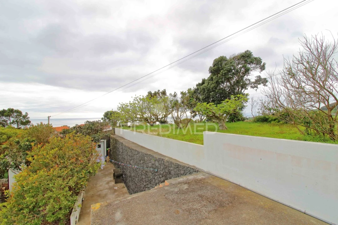 Moradia T2 para Venda em Cinco Ribeiras Foto 25