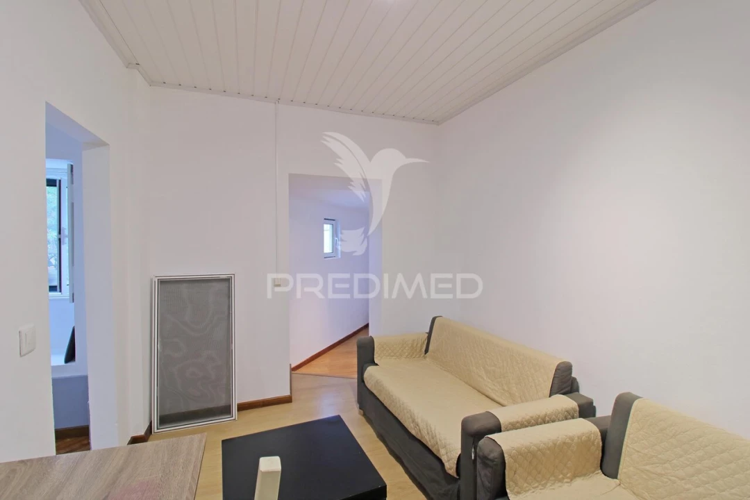 Moradia T2 para Venda em Cinco Ribeiras Foto 8