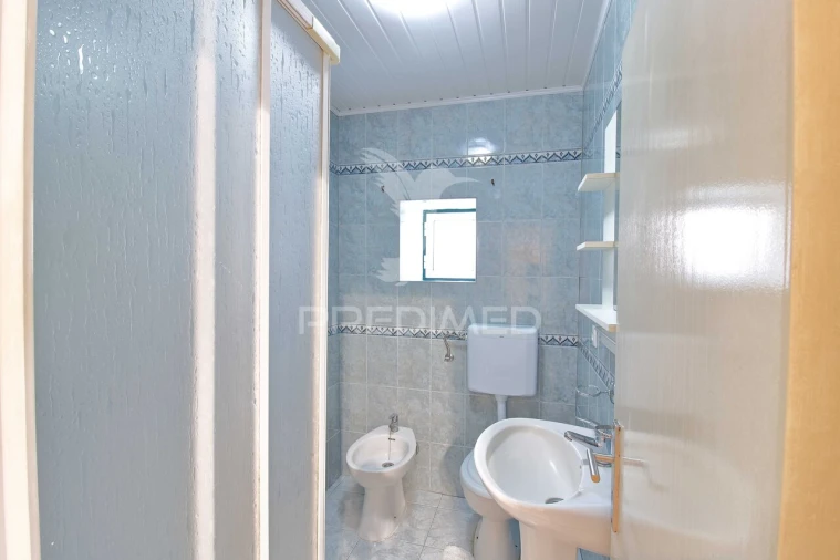 Moradia T2 para Venda em Cinco Ribeiras Foto 7