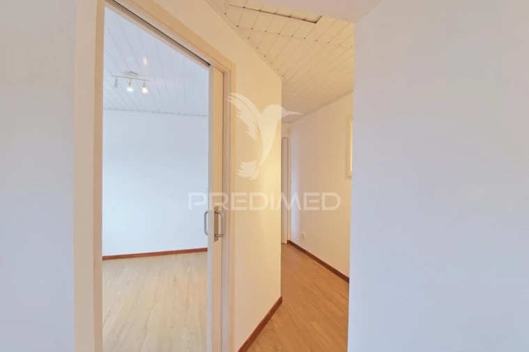 Moradia T2 para Venda em Cinco Ribeiras Foto 10