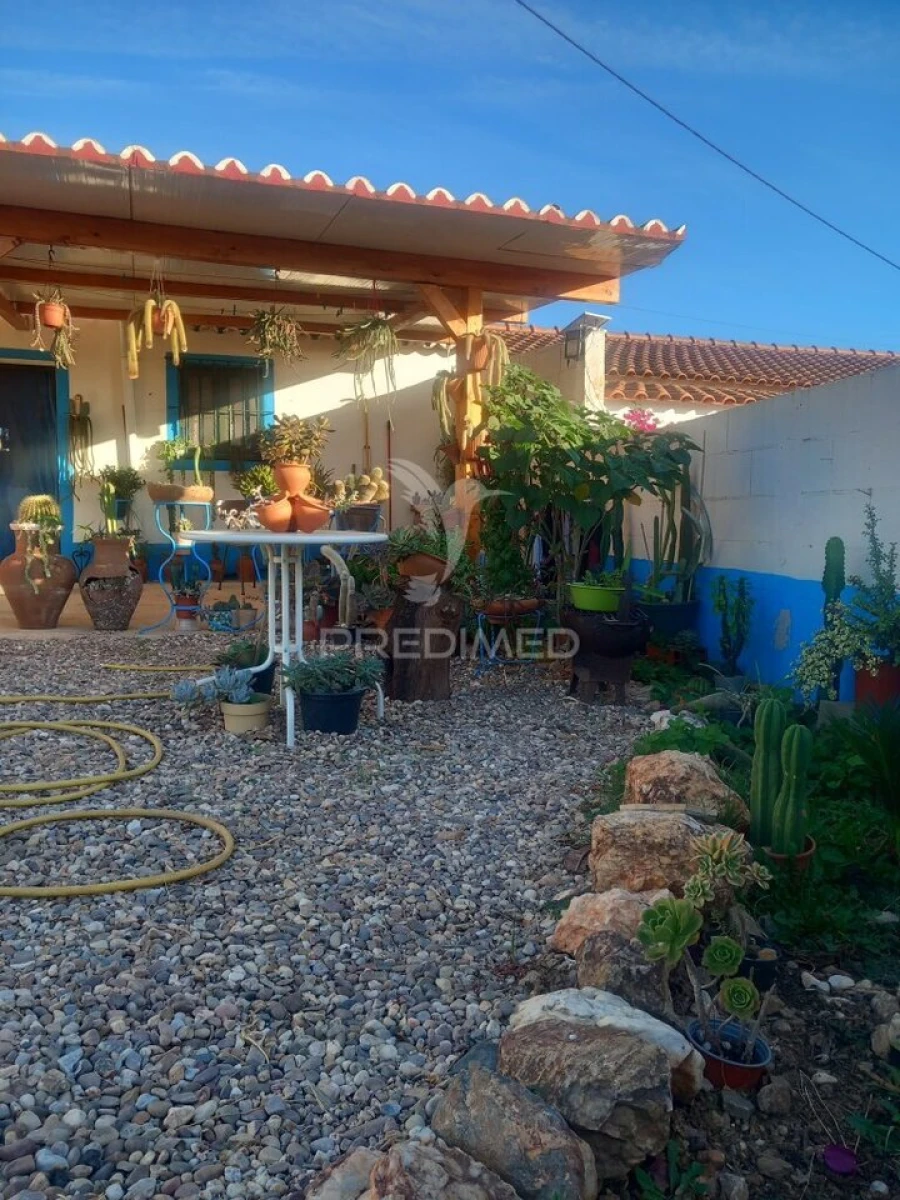 Moradia T2 para Venda em Redondo Foto 15