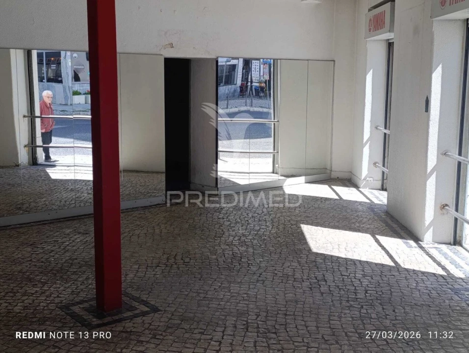 Loja para Arrendamento em Setubal (São Sebastião) Foto 2
