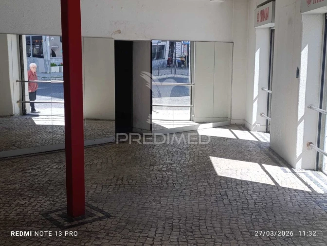 Loja para Arrendamento em Setubal (São Sebastião) Foto 2