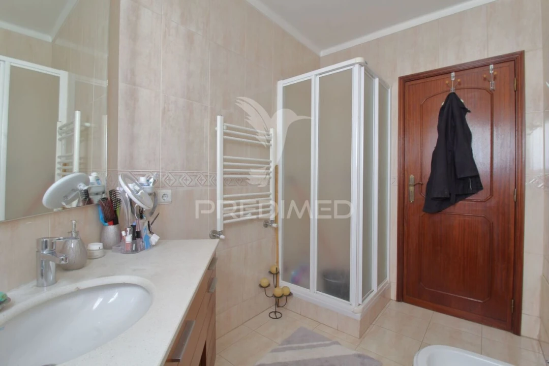 Moradia T3 para Venda em Esgueira Foto 13