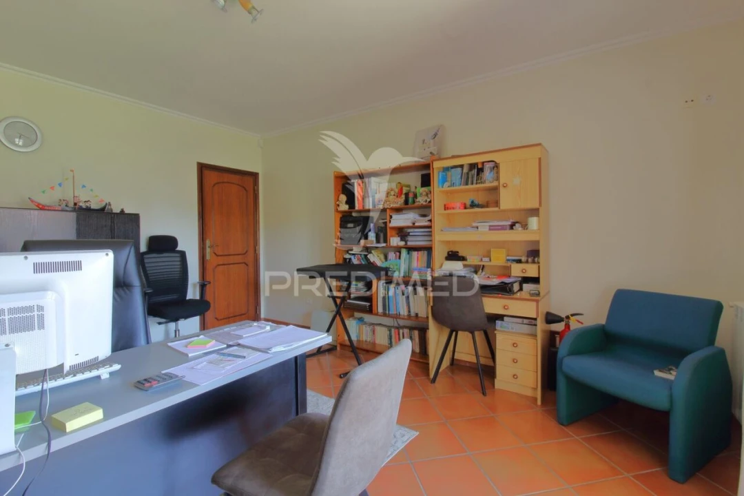 Moradia T3 para Venda em Esgueira Foto 11