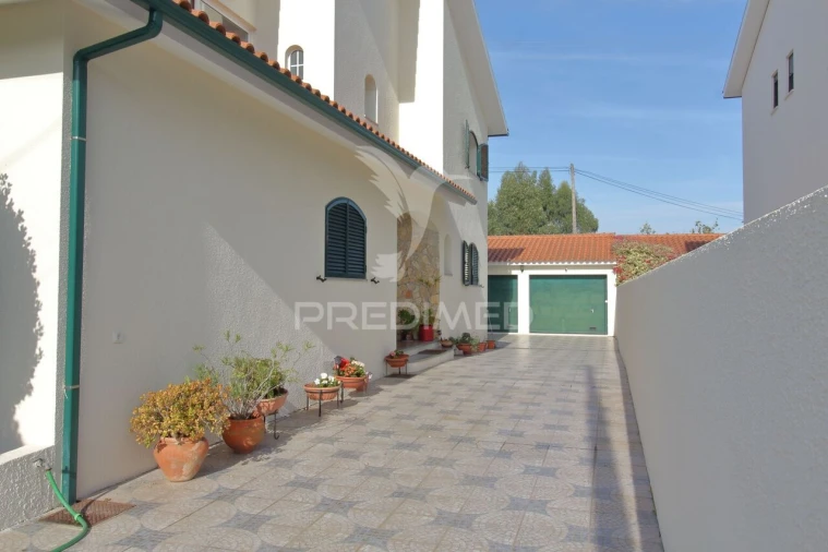 Moradia T3 para Venda em Esgueira Foto 30