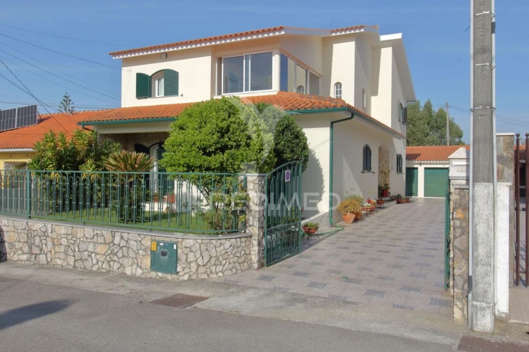 Moradia T3 para Venda em Esgueira Foto 29