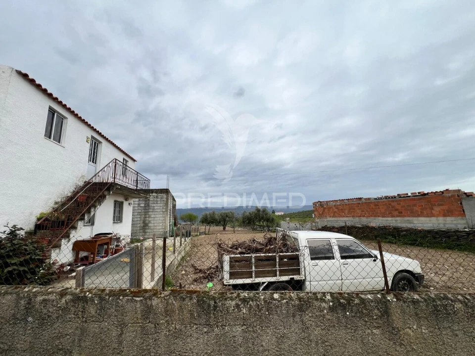 Moradia T3 para Venda em Açoreira Foto 4