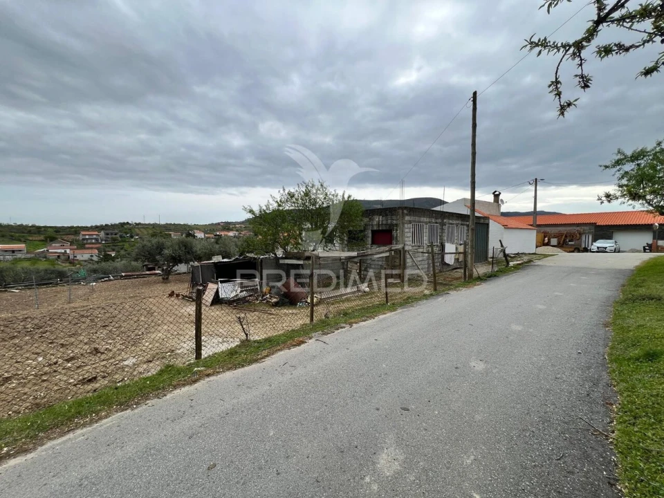 Moradia T3 para Venda em Açoreira Foto 10