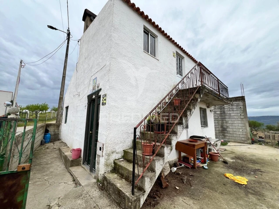 Moradia T3 para Venda em Açoreira Foto 1