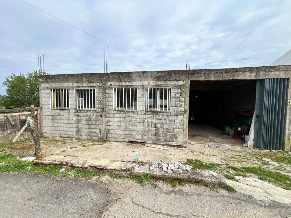 Moradia T3 para Venda em Açoreira Foto 32