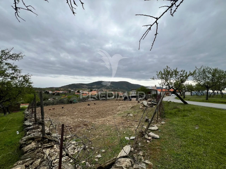 Moradia T3 para Venda em Açoreira Foto 12