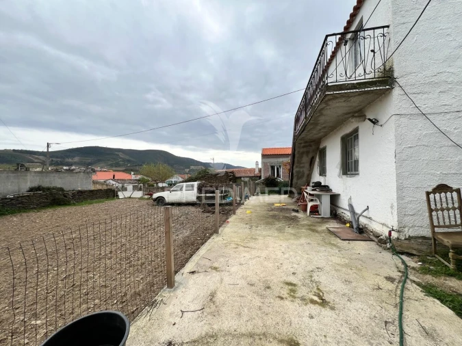 Moradia T3 para Venda em Açoreira Foto 17