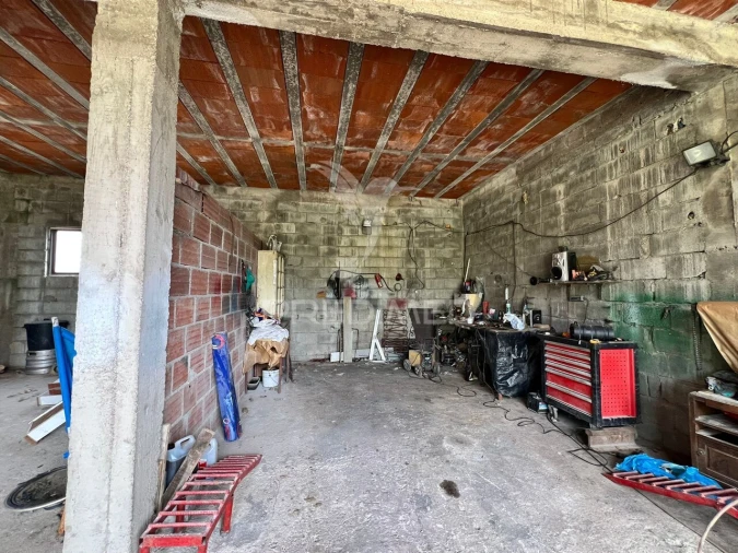 Moradia T3 para Venda em Açoreira Foto 36