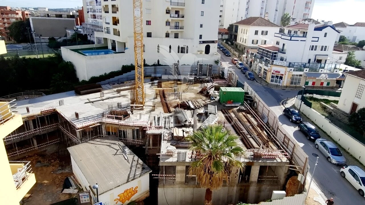 Apartamento T2 para Venda em Portimão Foto 11