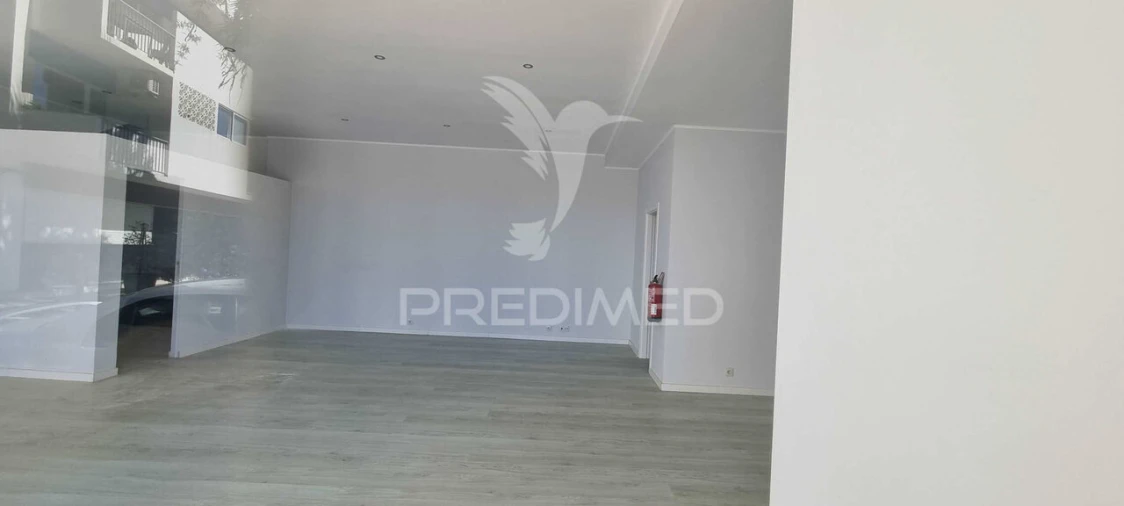 Loja para Arrendamento em Portimão Foto 6