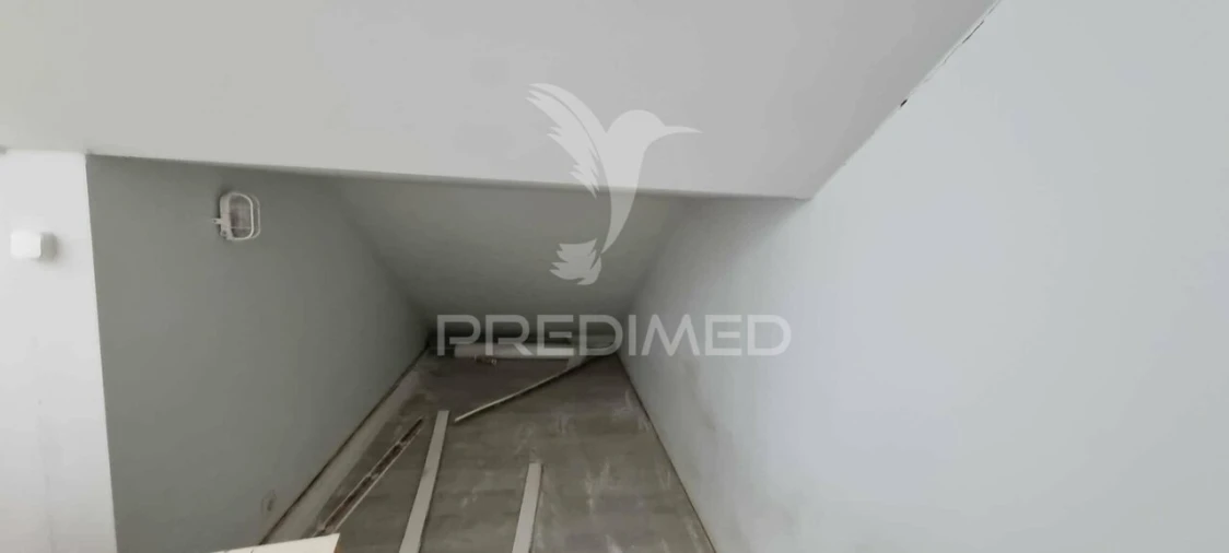 Loja para Arrendamento em Portimão Foto 17