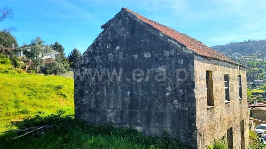 Moradia T0 para Venda em Sande e São Lourenço