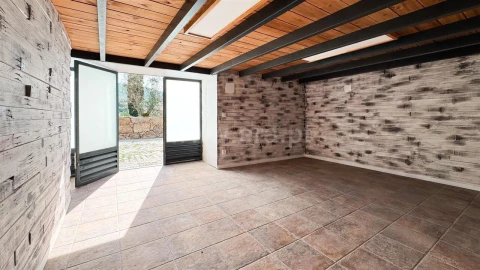 Moradia T2 para Venda em Cinfães