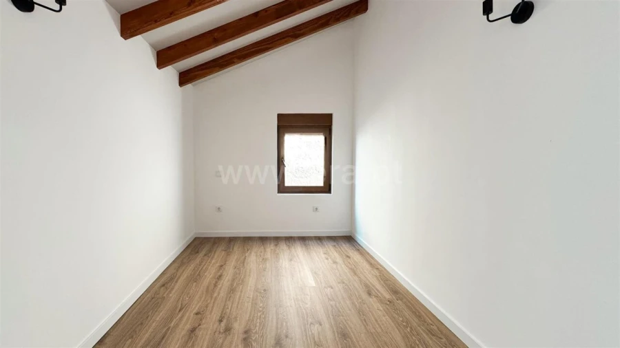 Moradia T2 para Venda em Cinfães Foto 9