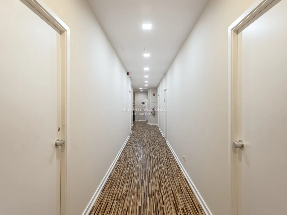 Escritório para Venda em São Domingos de Benfica Foto 8