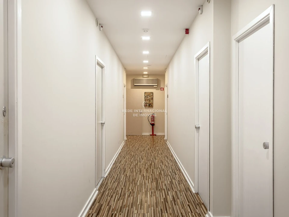 Escritório para Venda em São Domingos de Benfica Foto 13